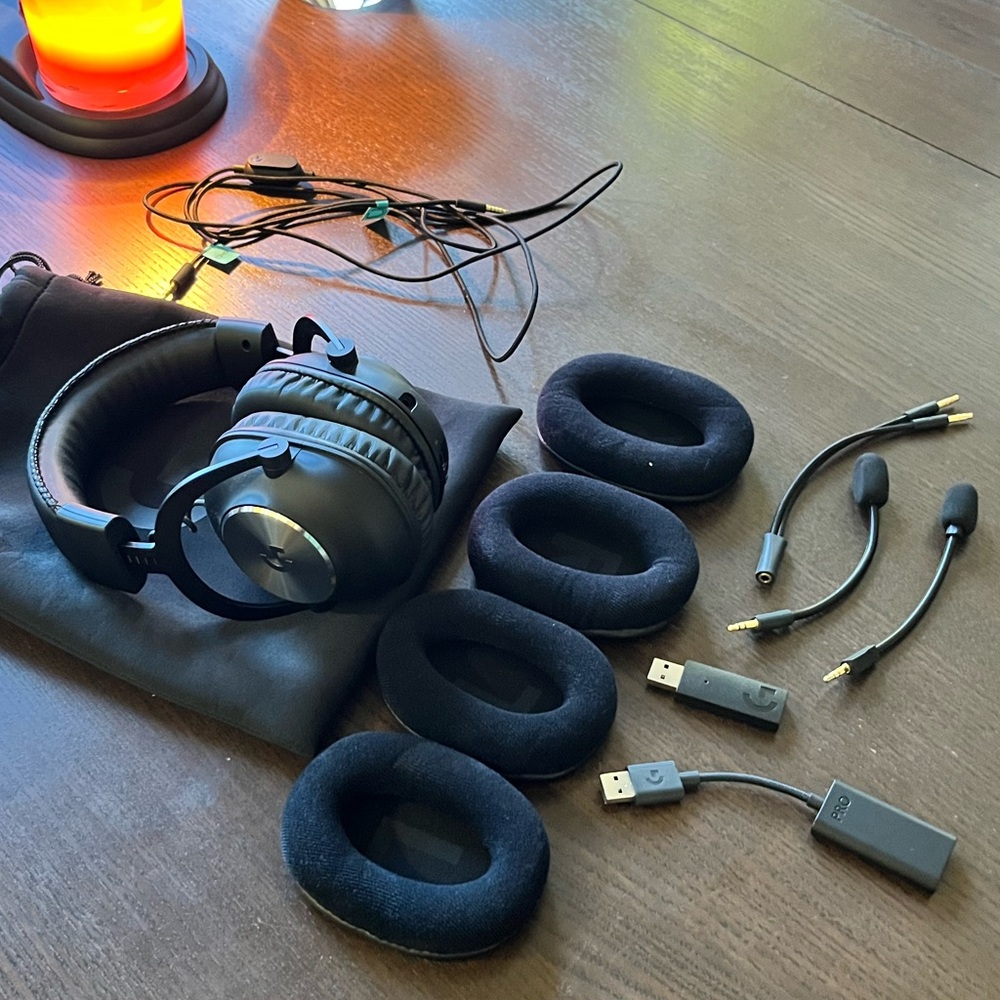 Logitech Over-Ear Headphones - Black and Silver - Picture 3 of 4